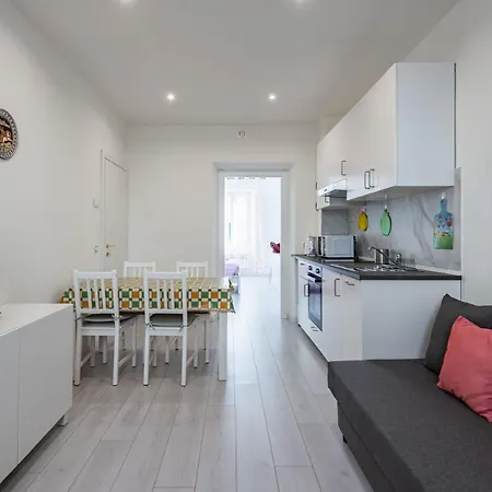 Quiet And Modern Apartment *